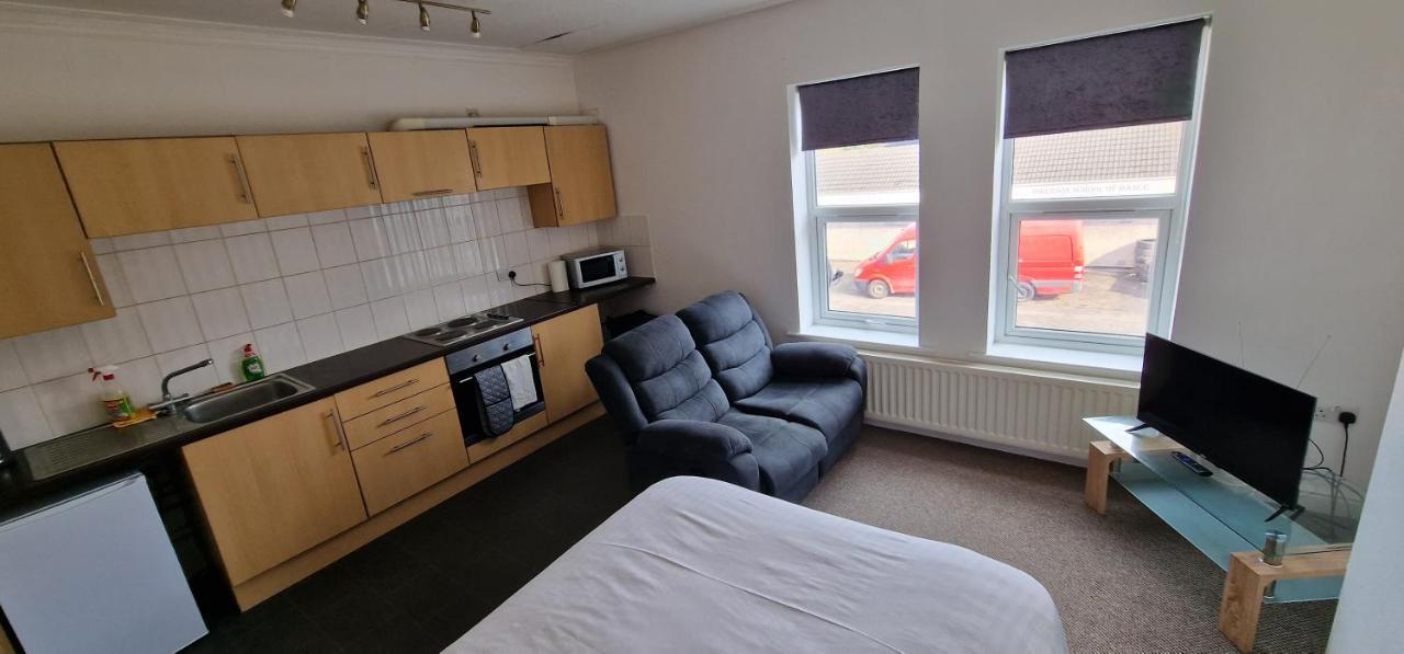 Self Check In Apartment Doncaster Exterior photo